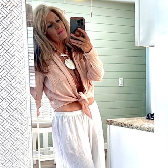 Sim & Sam,Incredibly Soft & So Romantic, Button-Front w/Tie,Excellent Condition - Picture 3 of 10